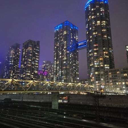 Downtown Toronto Condo, Free Indoor Parking With Amazing View Exterior photo