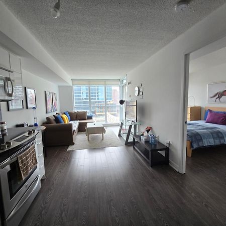 Downtown Toronto Condo, Free Indoor Parking With Amazing View Exterior photo