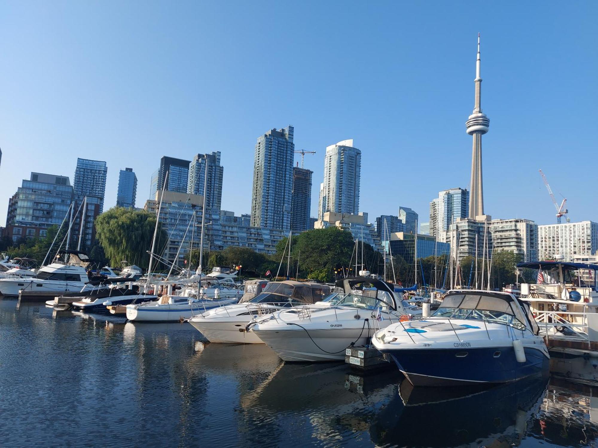 Downtown Toronto Condo, Free Indoor Parking With Amazing View Exterior photo